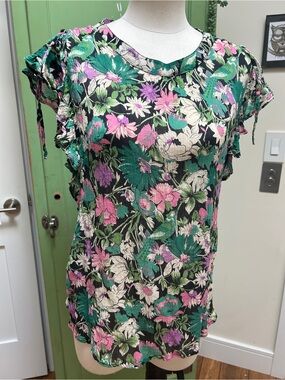 Banjanan floral blouse